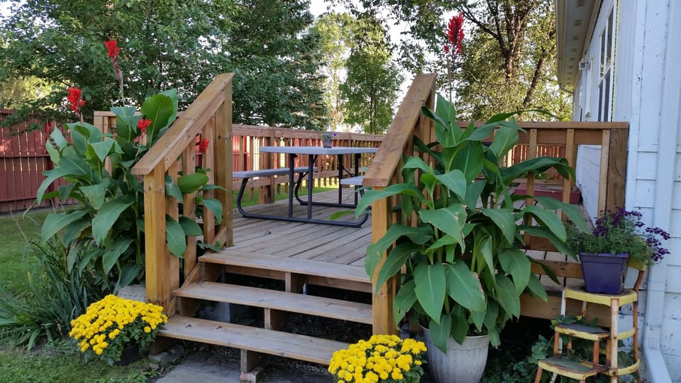 Entrance to Bobolink