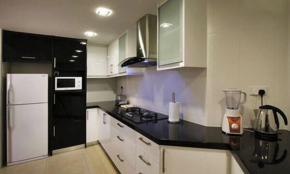 Kitchen, fully equipped with all appliances and granite worktops