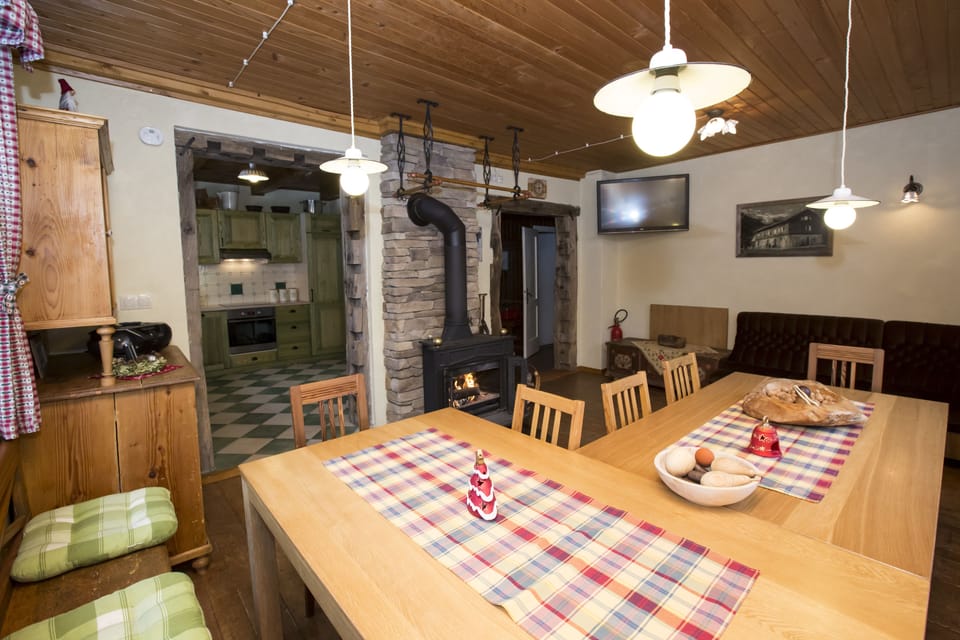 Cottage, Mountain View | In-room dining