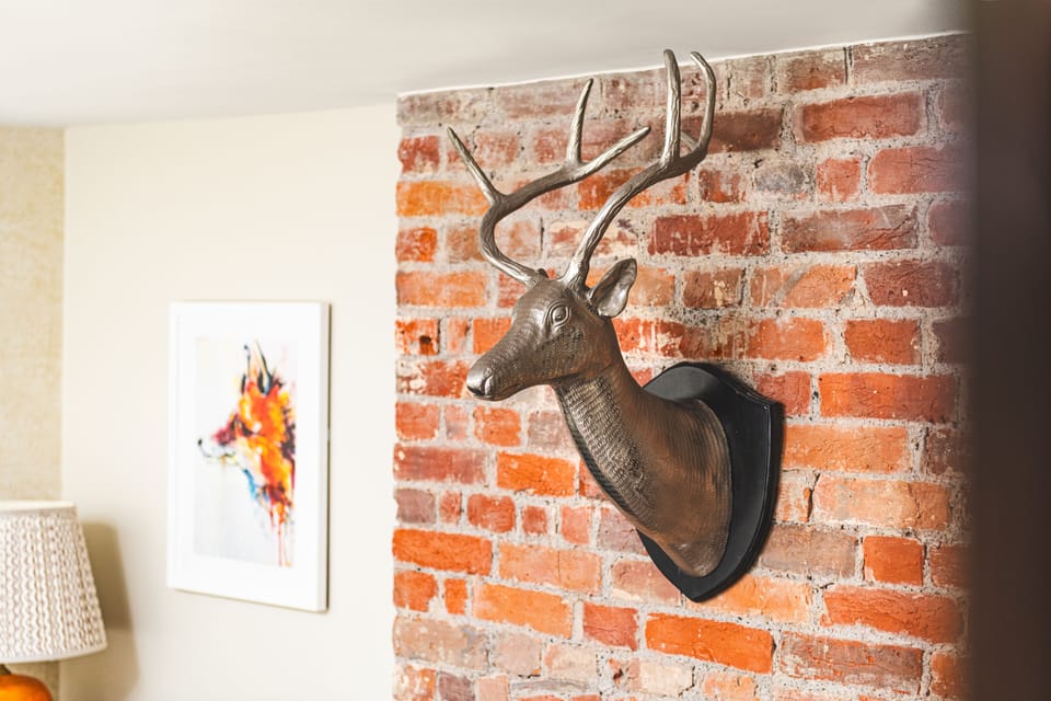 Cottage (Private Cottage) | Living area | TV