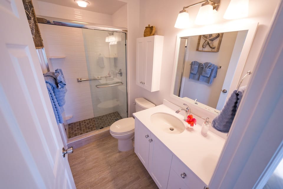 Master bathroom.