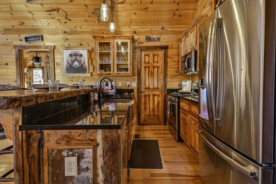 Beautiful Well Appointed Kitchen