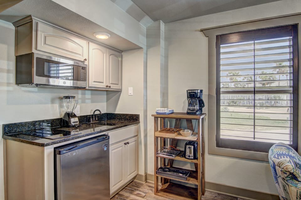 Kitchenette - Kitchenette with 2 burner stovetop, mini fridge and drip coffee maker