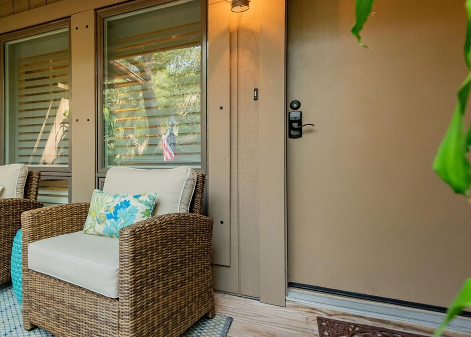 Front Entry Porch