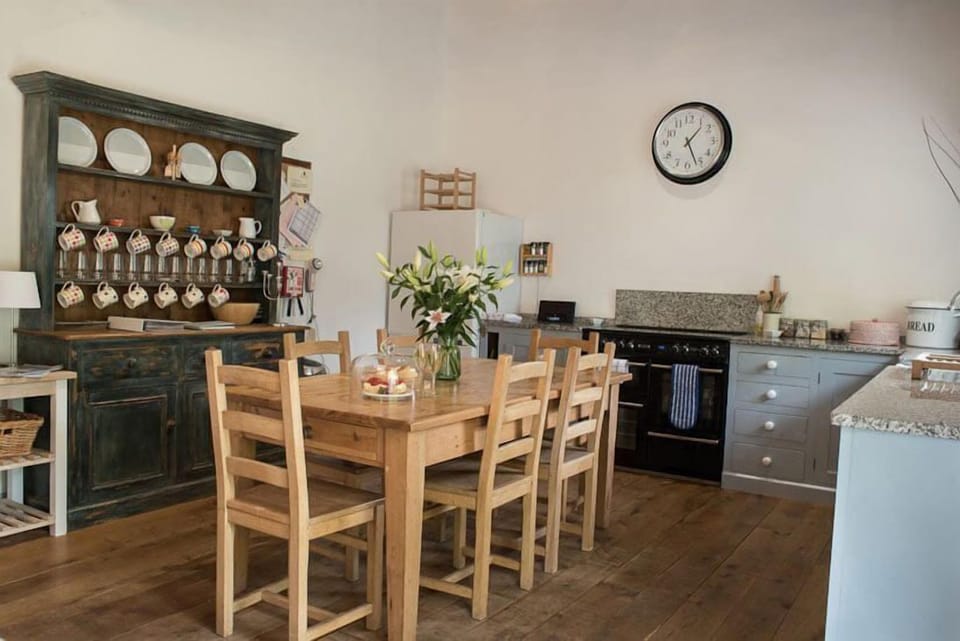 Ground floor: Kitchen & dining area in the spacious open plan living space