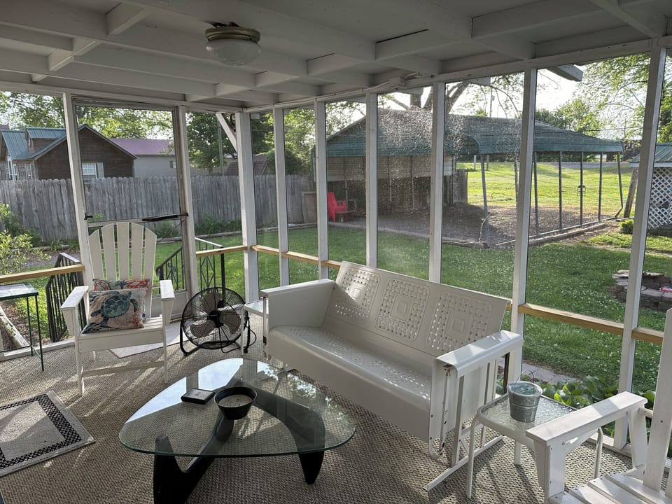 Back, Screened in Porch 