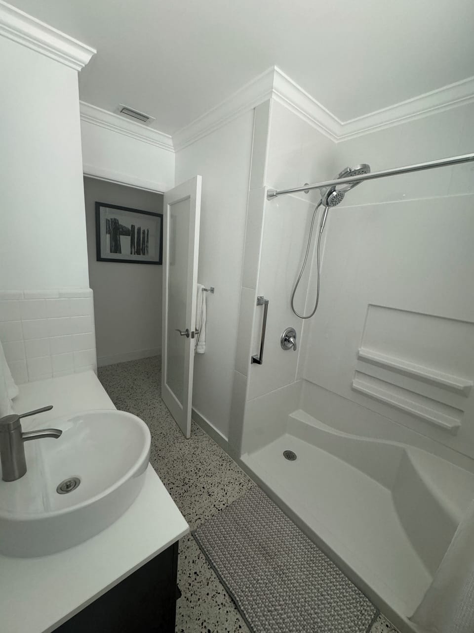 Full bathroom -shower only