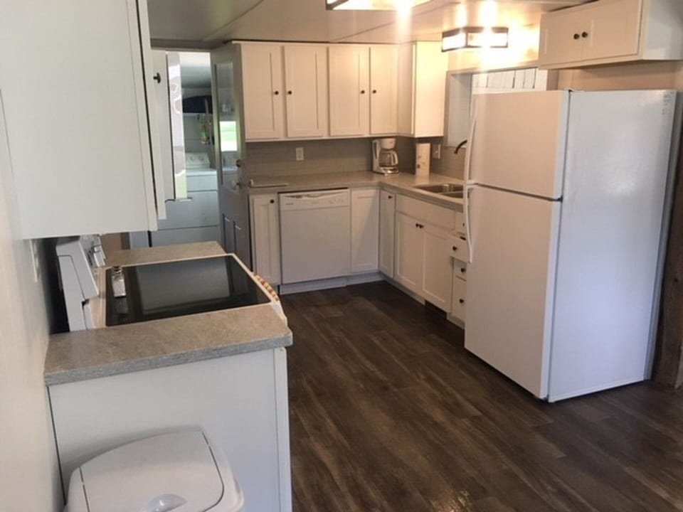 Fully furnished kitchen. All new appliances. Let the dishwasher clean up!