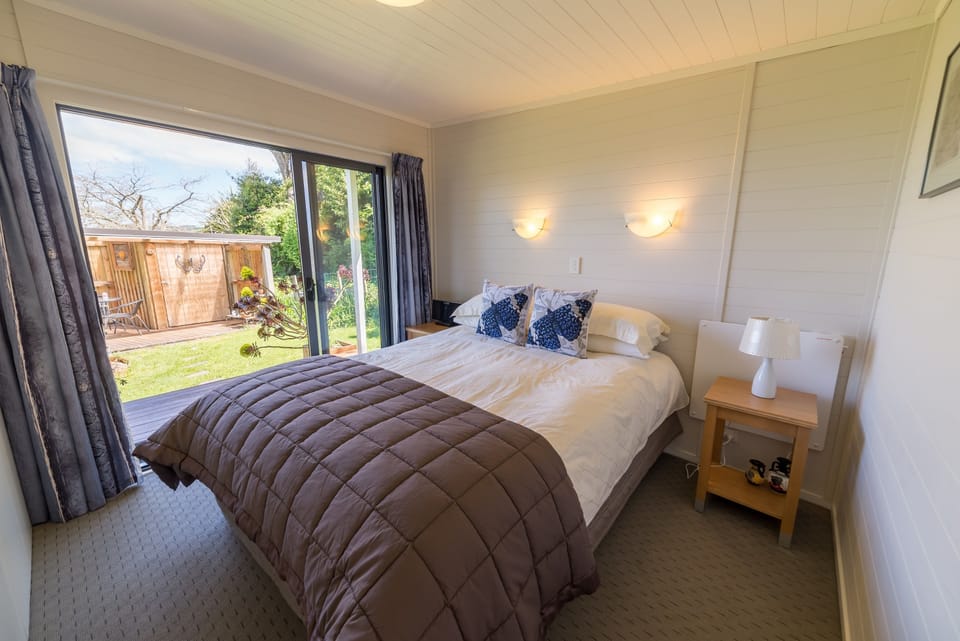 Cottage, 1 Queen Bed, Terrace, Garden View | Premium bedding, pillowtop beds, in-room safe, individually decorated