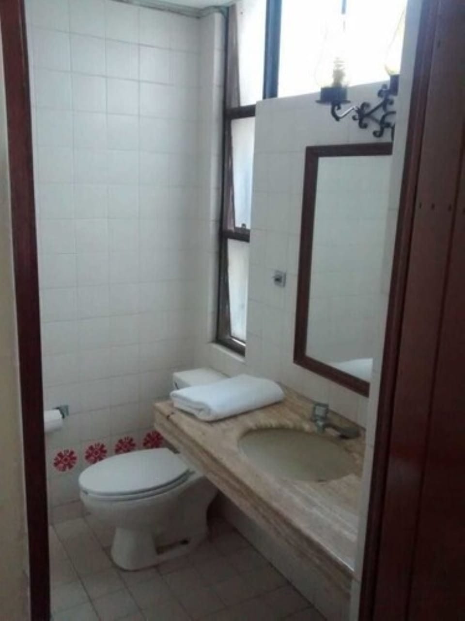 Basic Single Room, 1 Twin Bed, Non Smoking | Blackout drapes, free WiFi, bed sheets
