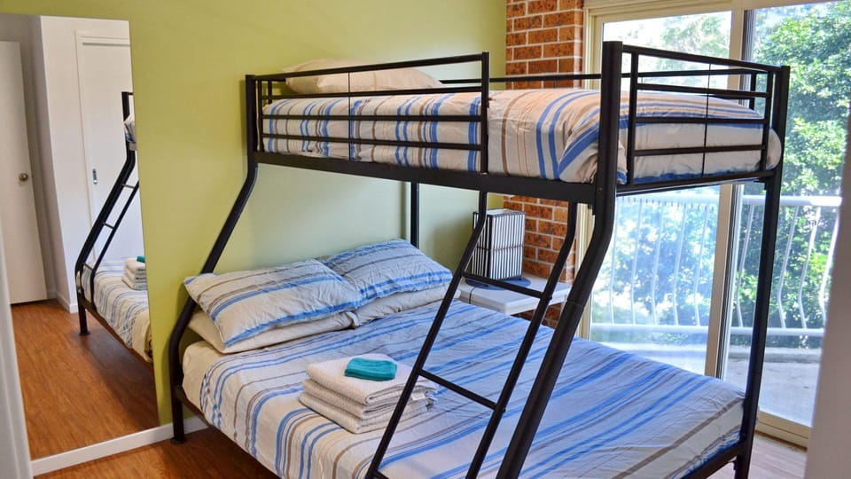Second bedroom.