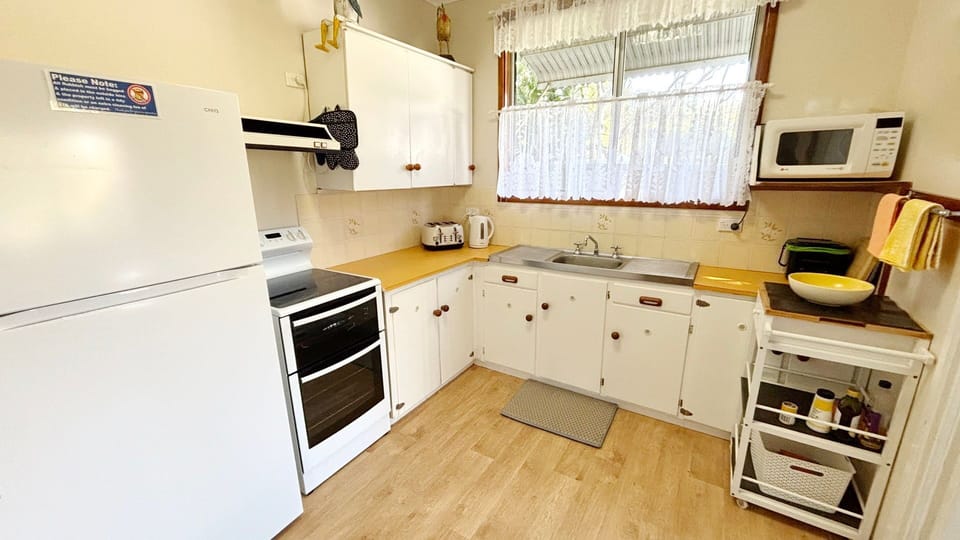 Kitchen. 