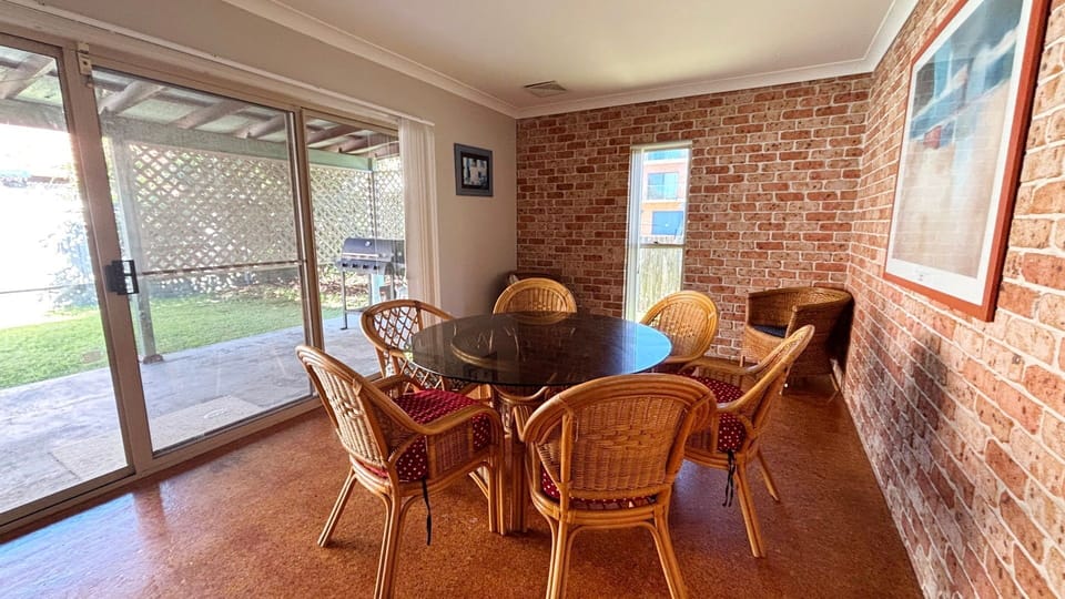 Dining area. 