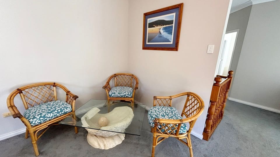 Upstairs sitting area. 