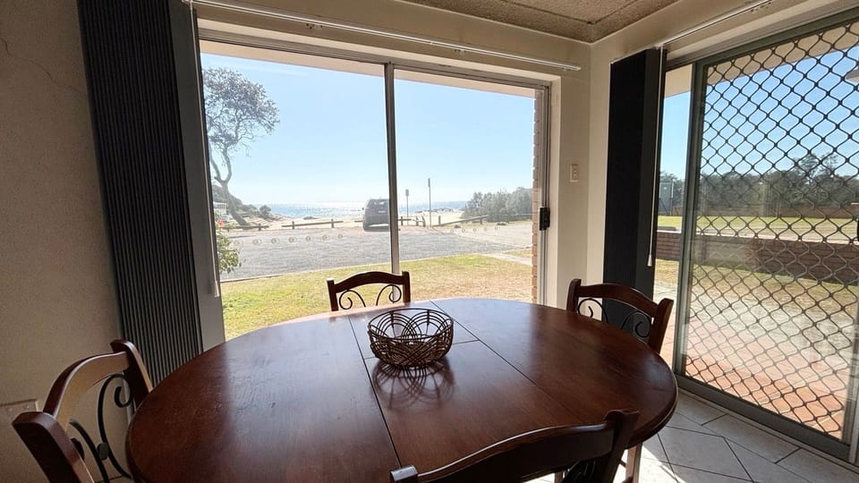 Dining area. 