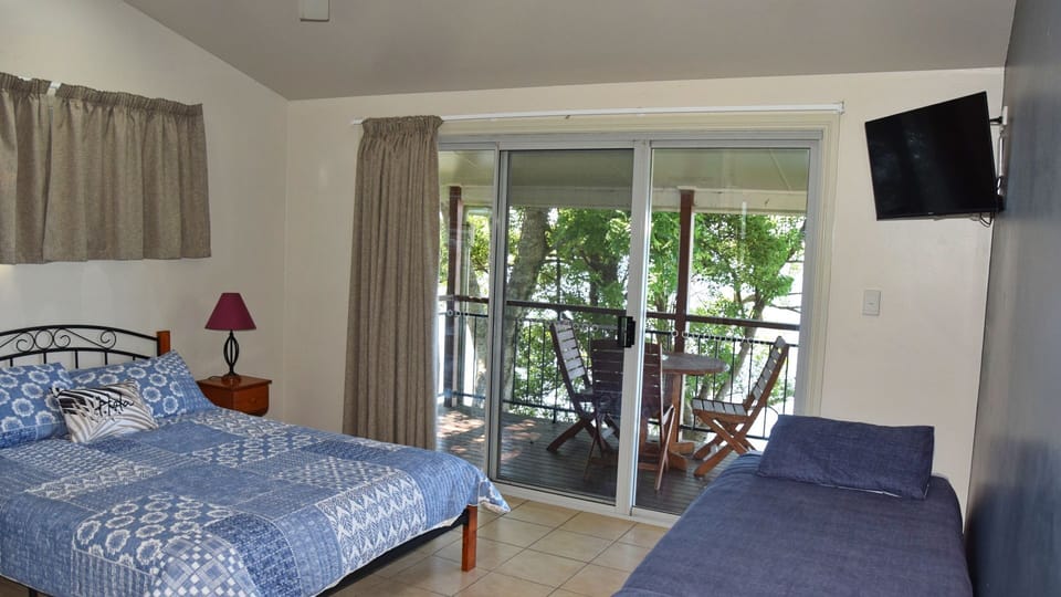 Main bedroom.
