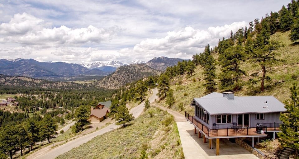 House, 4 Bedrooms | Aerial view