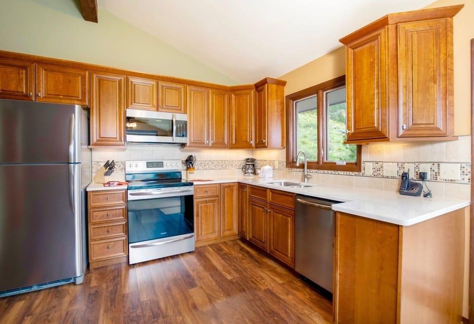 House, 4 Bedrooms | Private kitchen | Microwave, dishwasher, coffee/tea maker