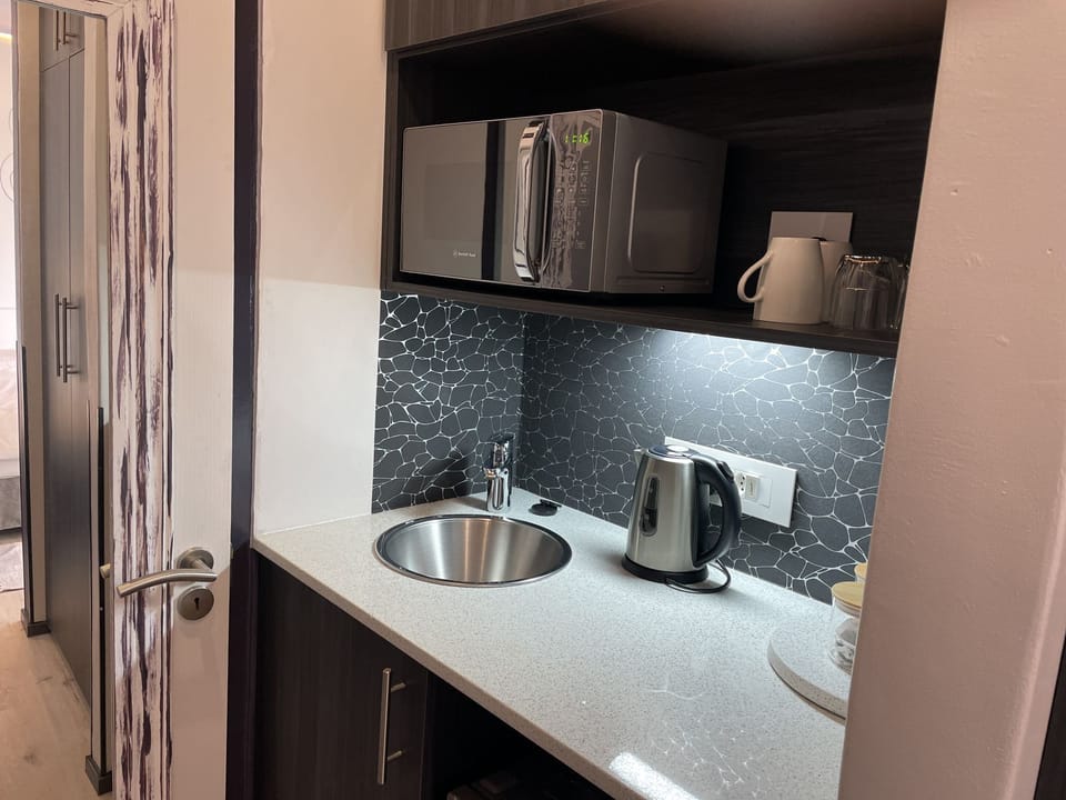 Black Mussel - Free Wireless Internet | Private kitchen | Coffee/tea maker, electric kettle