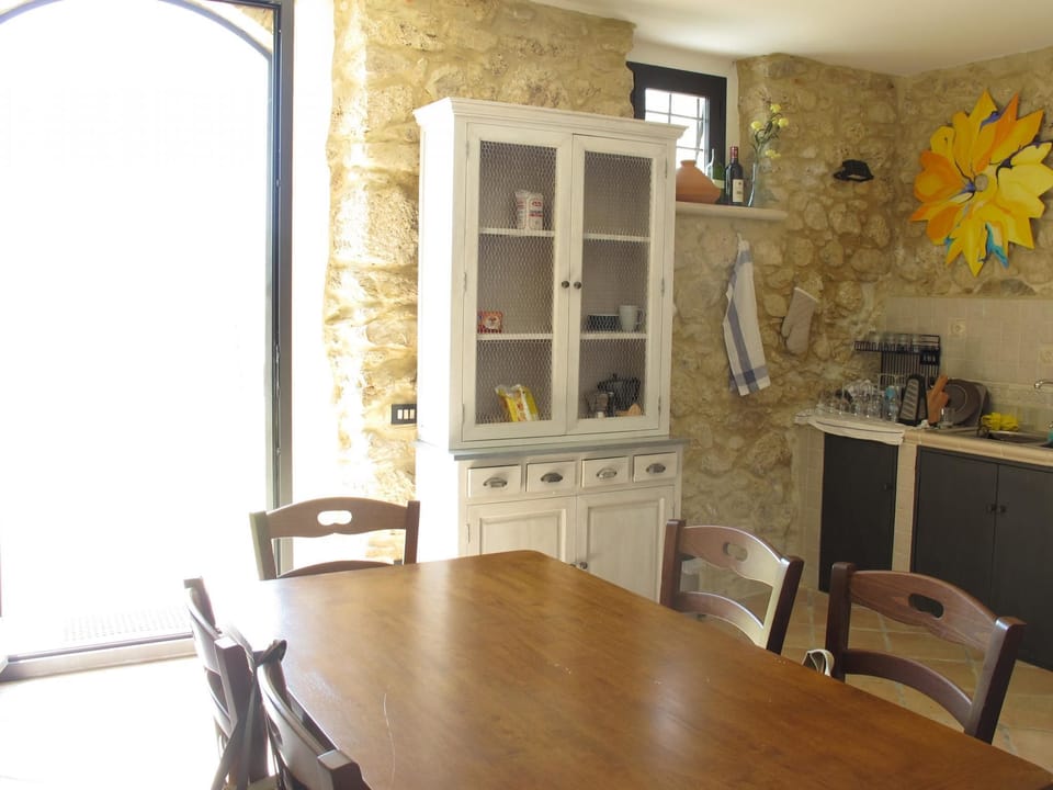 Villa, 3 Bedrooms | Private kitchen | Coffee/tea maker, dining tables