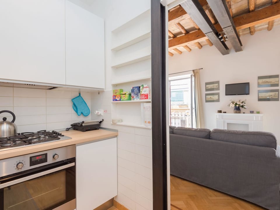 Apartment, 2 Bedrooms | Private kitchen | Microwave, oven, dishwasher, coffee/tea maker
