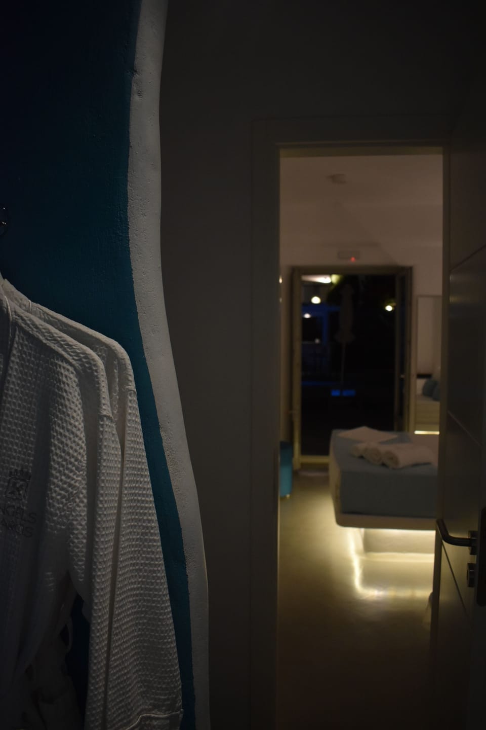 Deluxe Room, Patio, Pool View | Bathroom | Designer toiletries, hair dryer, bathrobes, slippers