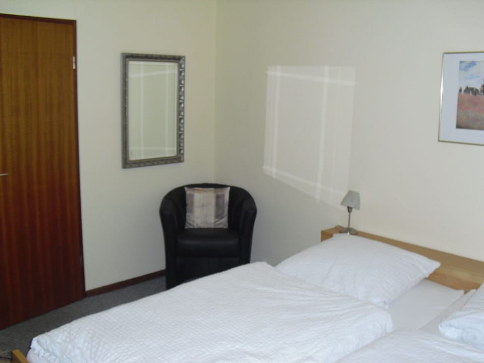 Basic Apartment (Zimmer 6) | Desk, free WiFi