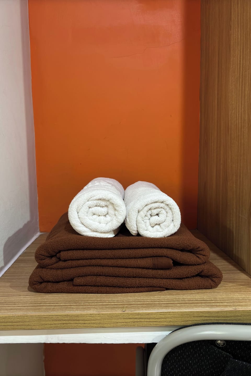 Deluxe Room, 1 King Bed | Premium bedding, individually decorated, individually furnished, desk