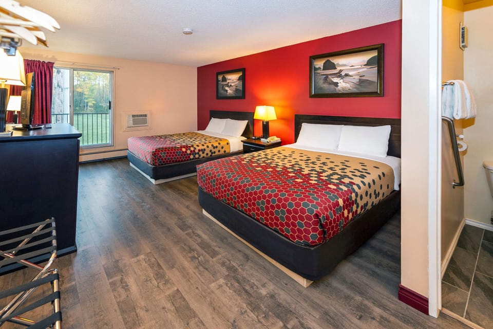Standard Room, 2 Queen Beds, Non Smoking | Desk, iron/ironing board (on request), rollaway beds (surcharge)