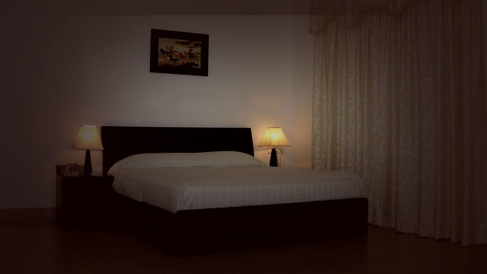 Minibar, in-room safe, desk, blackout drapes