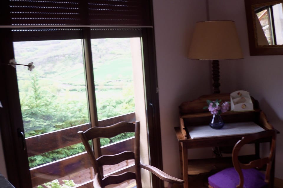 Room, 1 Double Bed with Sofa bed, Non Smoking | Room amenity