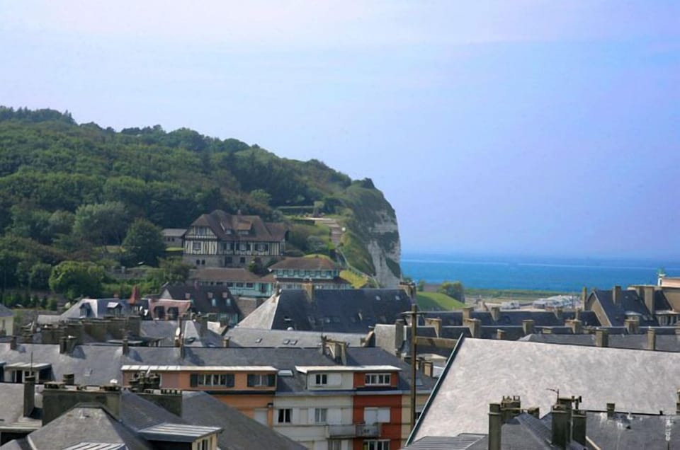 Beach/ocean view