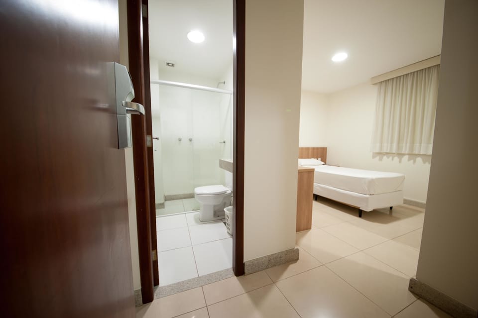 Studio Single Room | Minibar, desk, blackout drapes, soundproofing