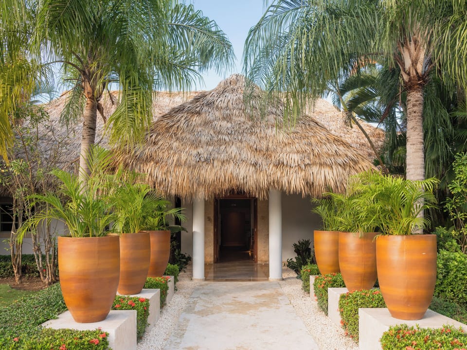 Couples treatment rooms, sauna, hot tub, steam room, Turkish bath