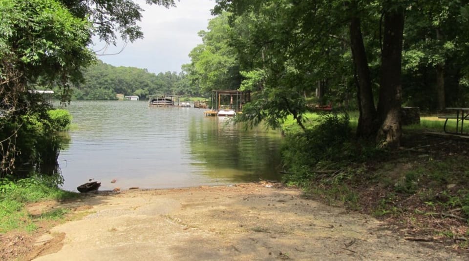 Boat Ramp and Marina for Guest Use