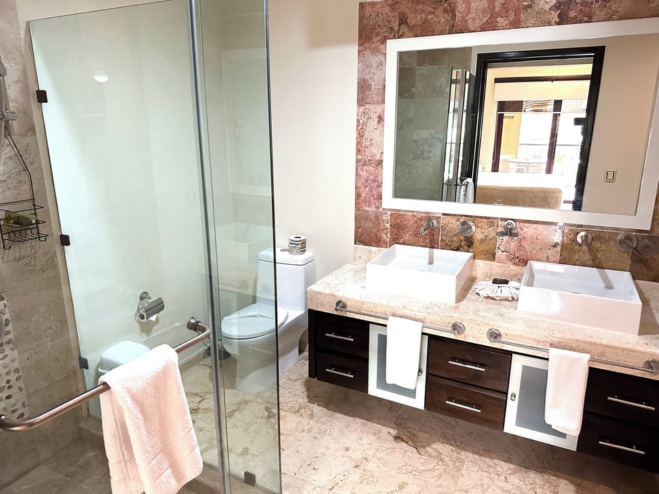 Bright ocean view 2 bedrooms condo second floor at EL FARO by DPM Apartment in Playa del Carmen