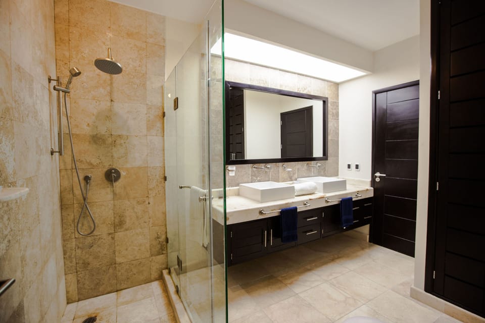 Modern PH 3 bedroom condo high floor at EL FARO by DPM Apartment in Playa del Carmen