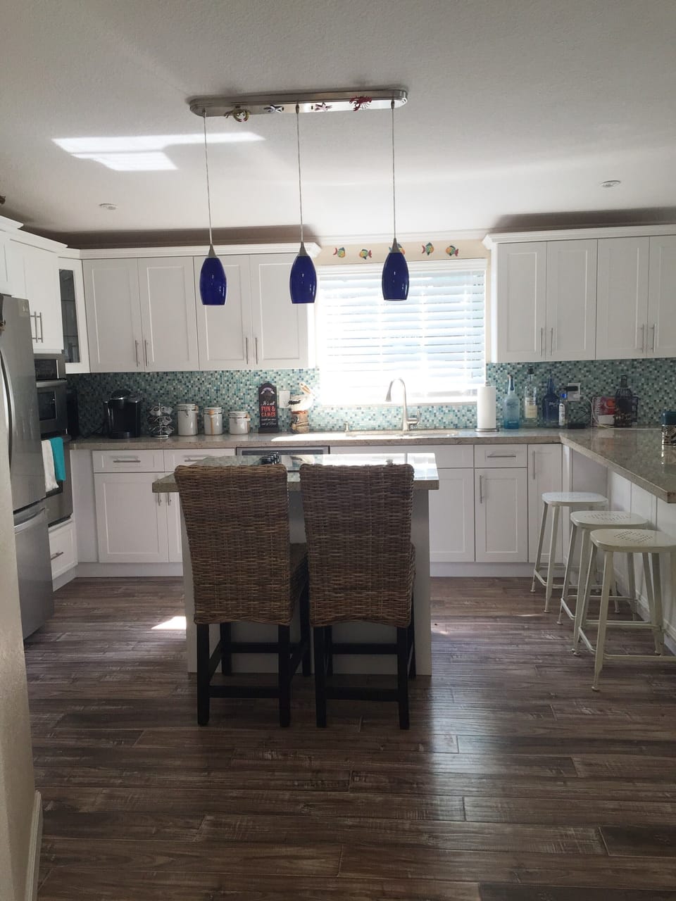 Eat in kitchen