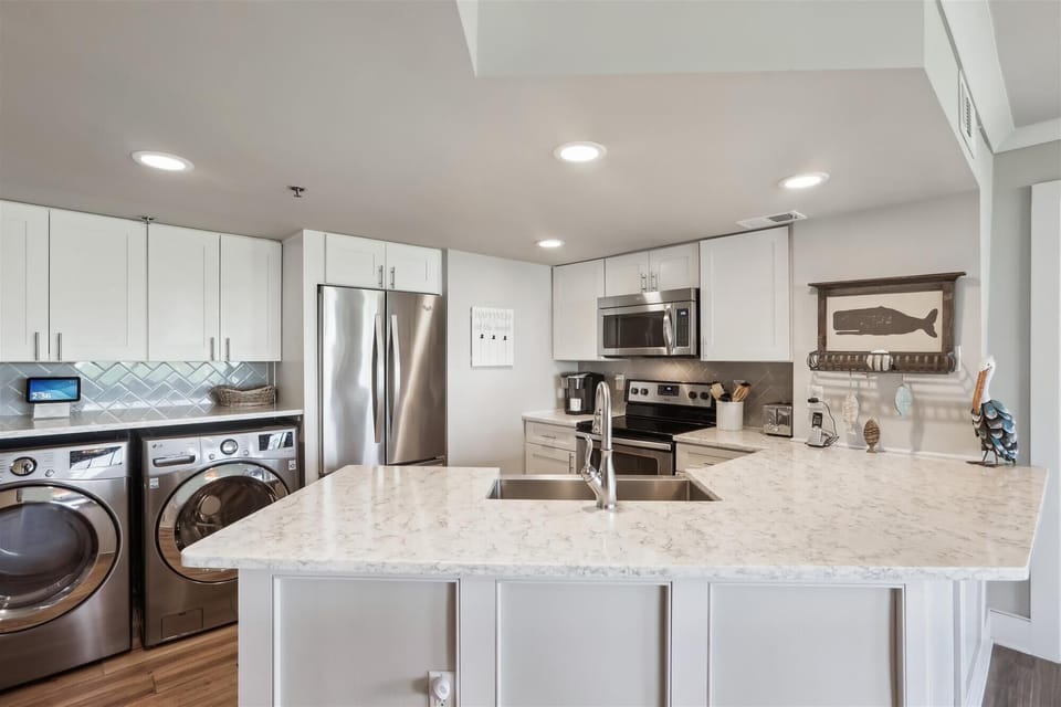 Beautifully Updated Kitchen at 2418 Villamare