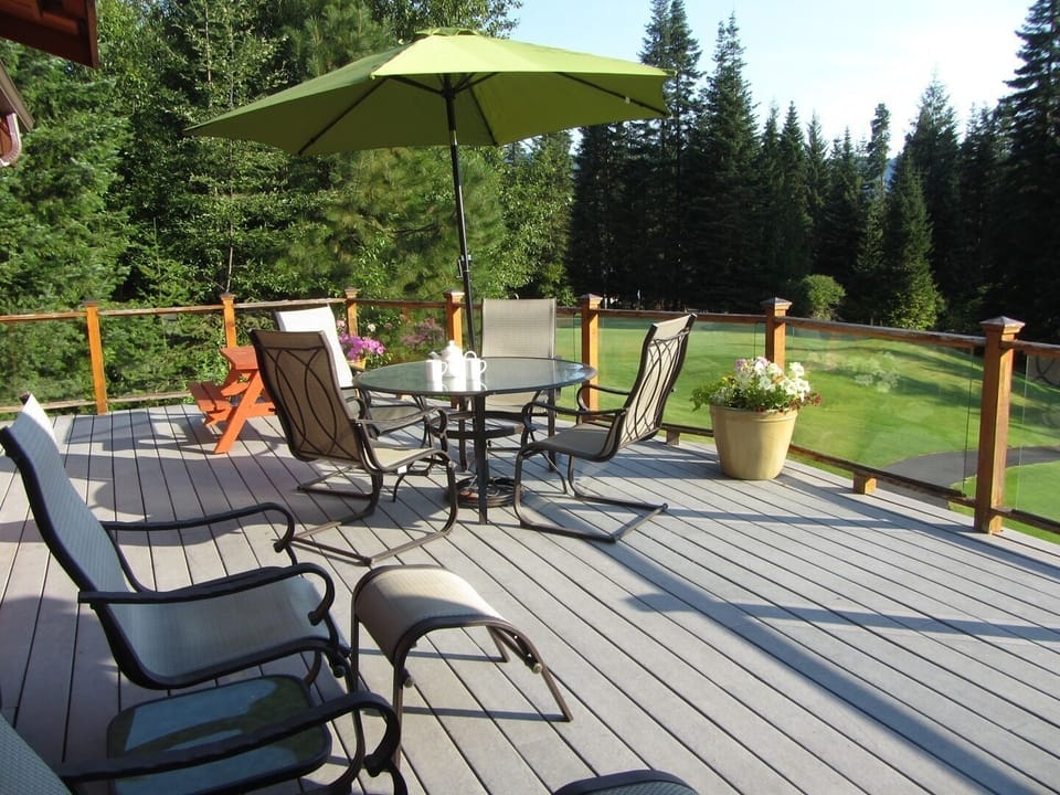 Large deck to enjoy mountain and golf course views in the summer.