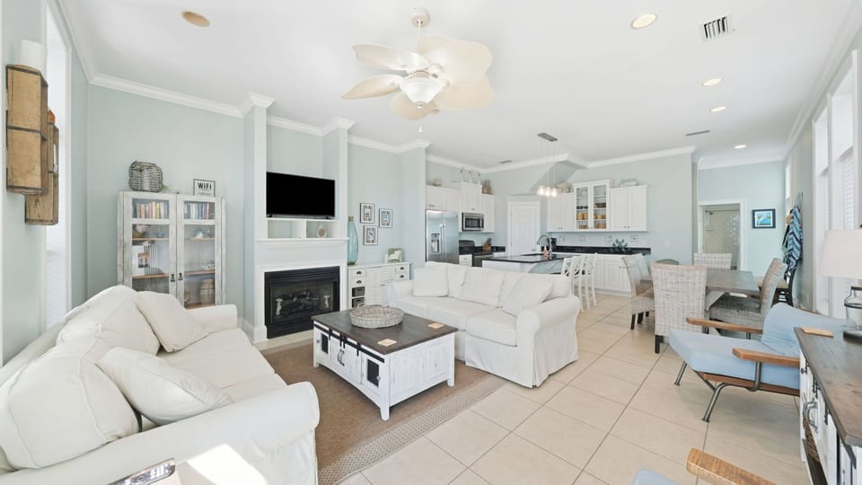 Where nautical charm meets comfy couch lounging.