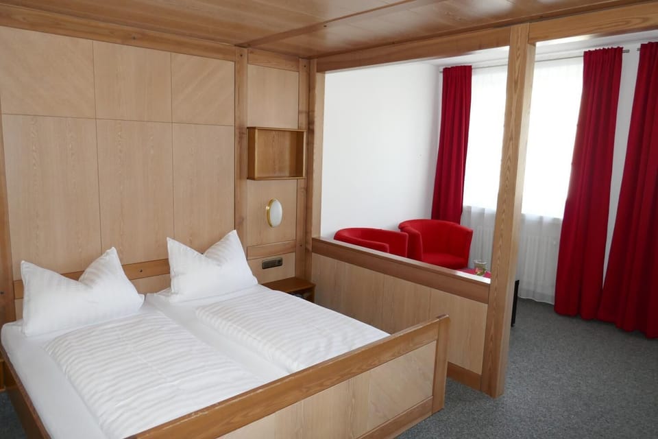 In-room safe, desk, blackout drapes, soundproofing