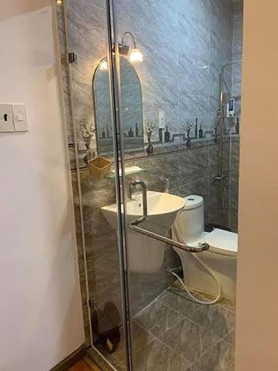 Double Room, No Windows | Bathroom | Shower, free toiletries, hair dryer, slippers