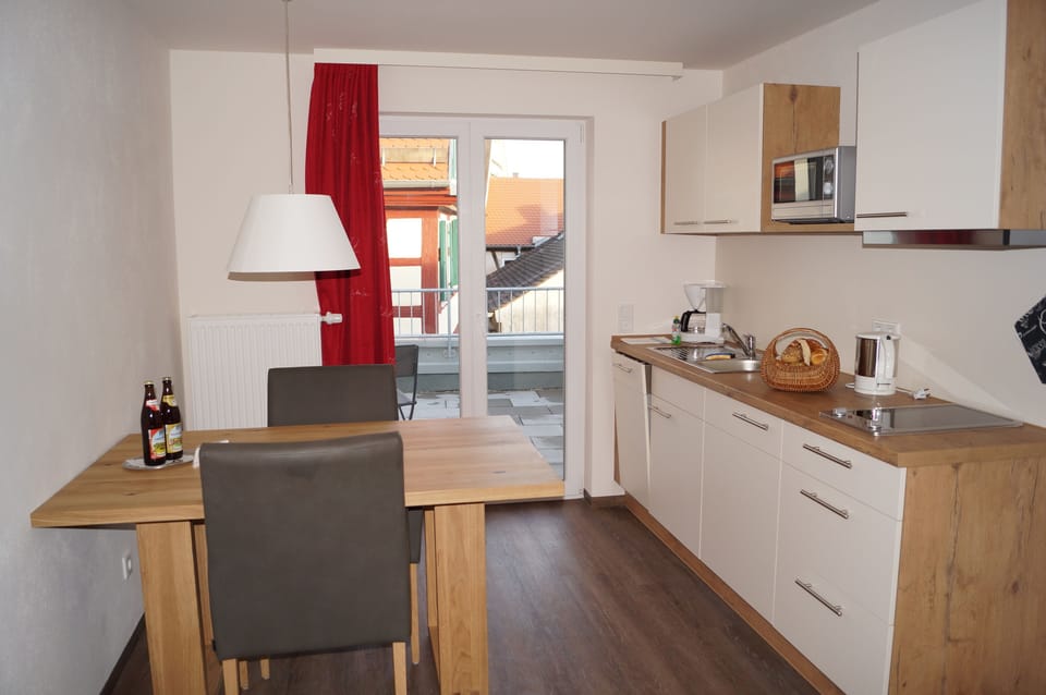 Apartment, Terrace, Courtyard Area (14) | Private kitchen