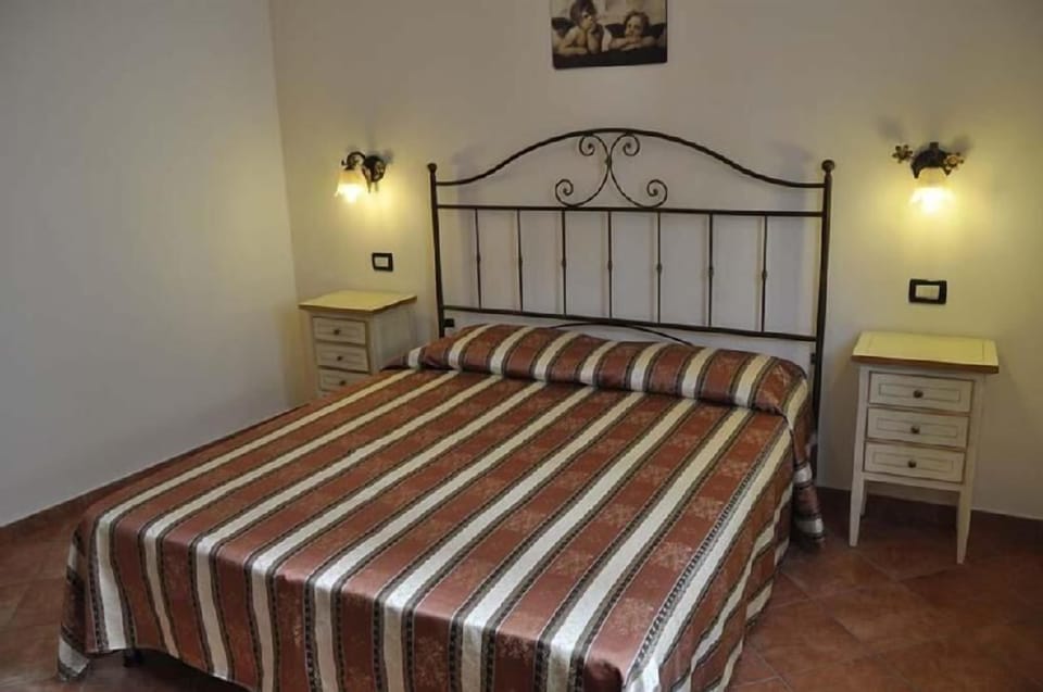 Double Room | Desk, free WiFi