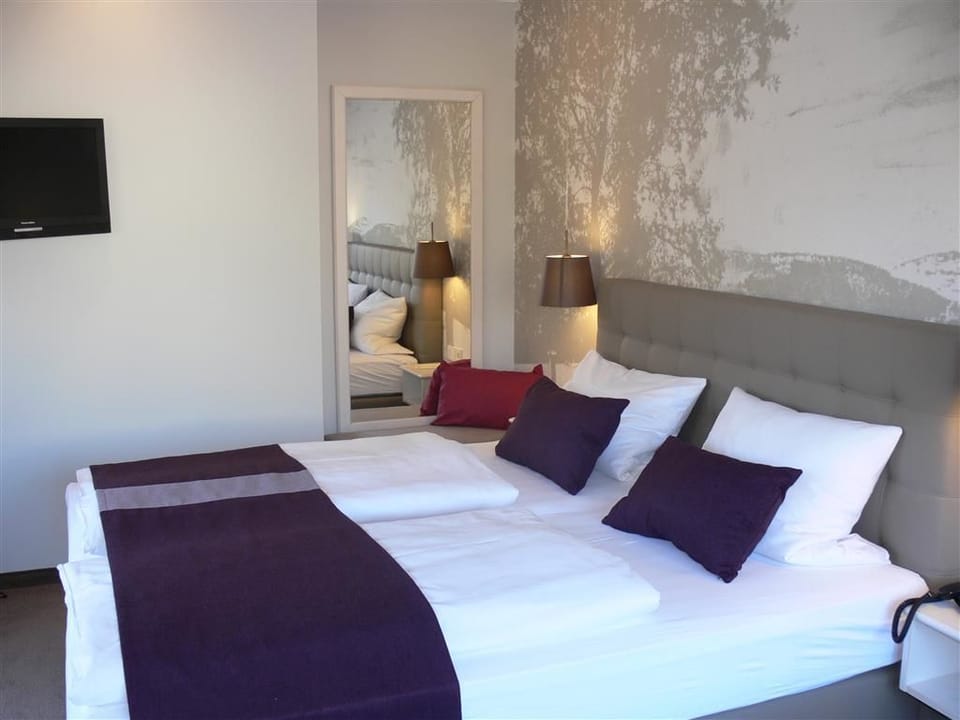 Desk, free WiFi, bed sheets
