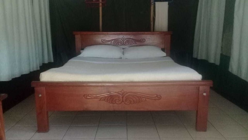 Standard Tent, 1 Bedroom, Non Smoking | Premium bedding, bed sheets