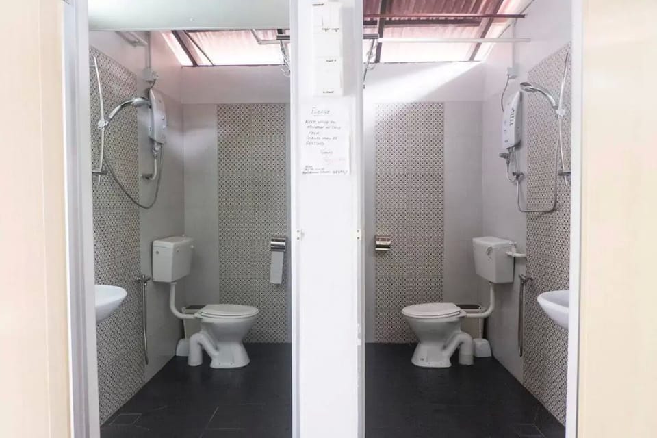 Shower, slippers, bidet, towels