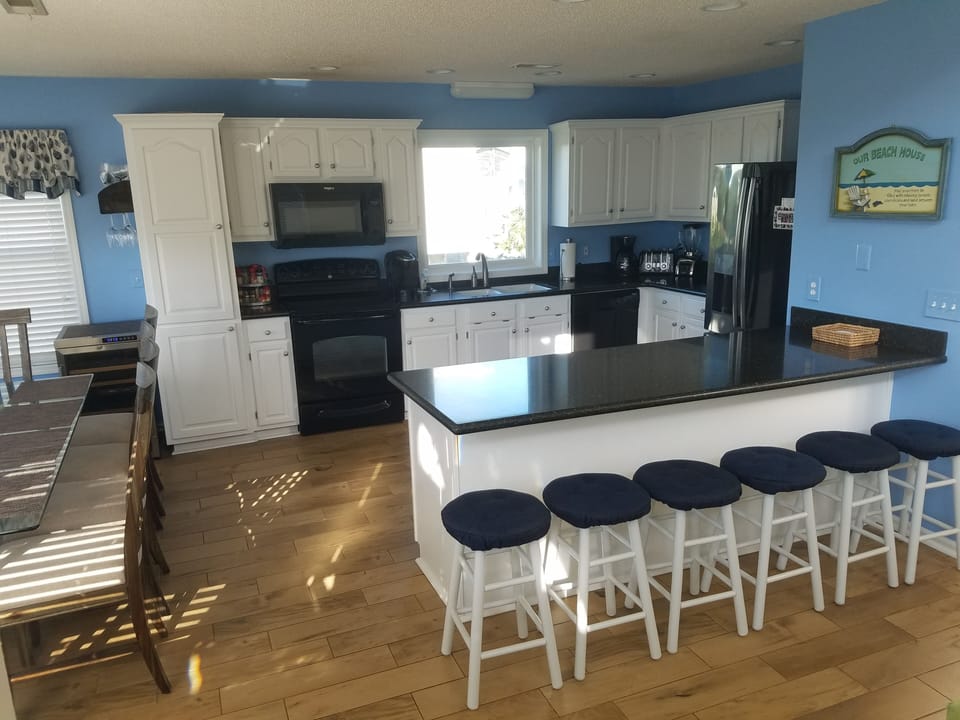 Counter seating  for 6