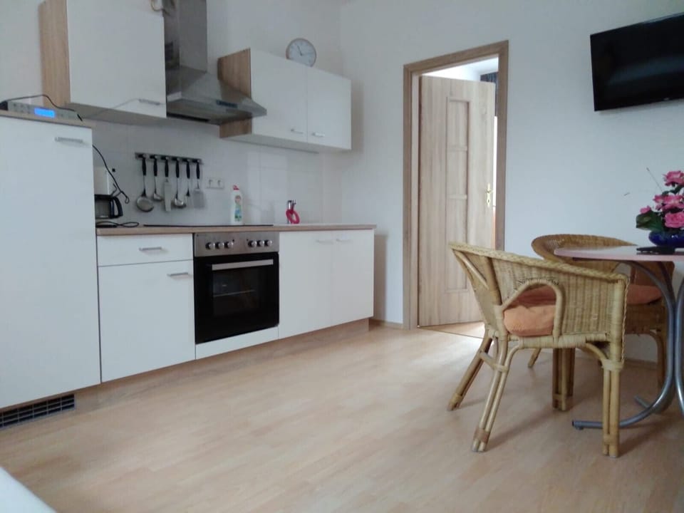 Condo | Private kitchen